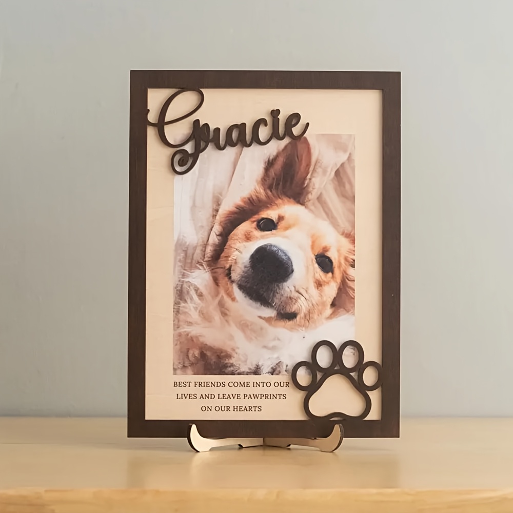 Pet Portrait Custom - กรอบรูปไม้สำหรับสัตว์เลี้ยงแบบปรับแต่งได้พร้อมชื่อและวันที่ - ของขวัญที่ระลึกสำหรับสุนัขแบบตั้งโต๊ะแนวตั้ง
