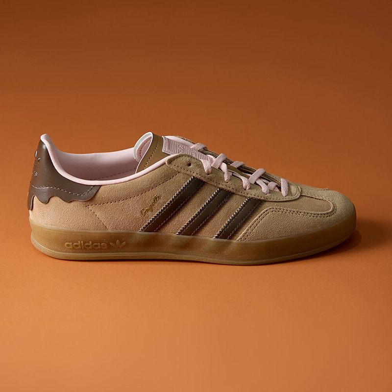 Adidas Shoes Gazelle - อาดิดาส ออริจินัลส์ JR8028 รองเท้าสเก็ตหนังกลับสีเบจสีน้ำตาลสามแถบพื้นรองเท้ายางแบบโลว์ท็อปวินเทจ แคชชวล วอล์คกิ้ง